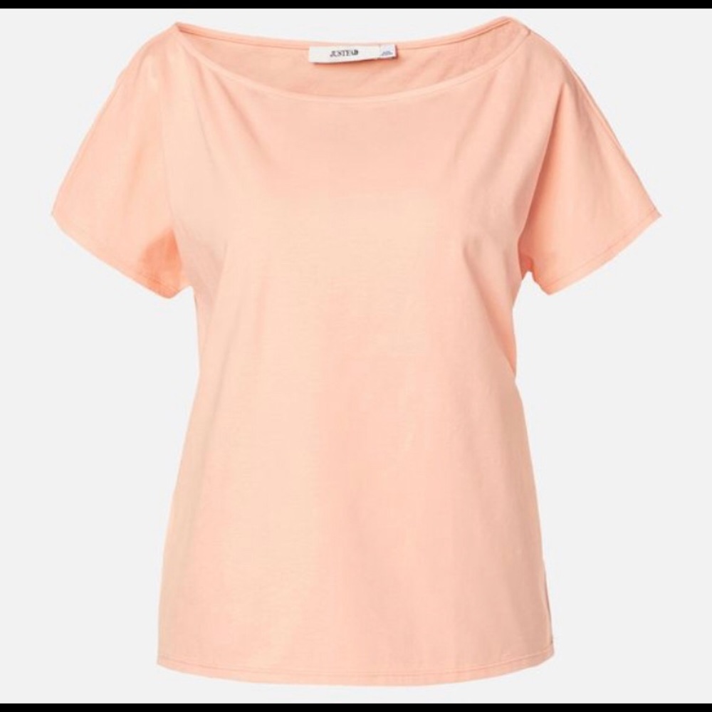 Brand new Peach 🍑 boat neck top